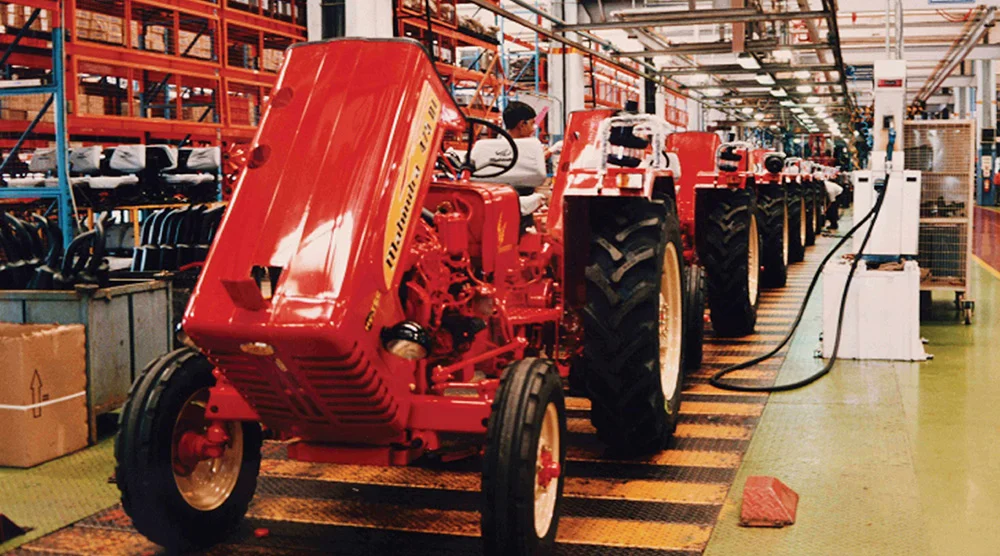Mahindra Tractor Assembly Line Image Mahindra Tractor Assembly Line Photo